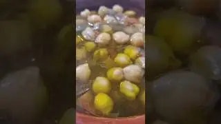 Minestra di ceci, perfetta quando fuori l&rsquo;aria punge e dentro si cerca qualcosa di caldo