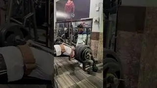 Decline bench.🏋️&zwj;♂️ #slowed #beats #strongbench #motivation #power #bench #gymbro #gym #shorts #fyp