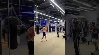 Boxing & Gym in the heart of Dubai Mall 💪🏻🏋🏻&zwj;♂️🥊 #gym #boxing #motivation #sports#gymmotivation