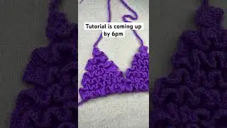 Crochet bloomer bikini #bloomer #crochetbikinitop #crochetruffles #crochetbloomerbikini #bikinitop