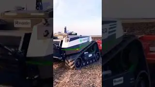 Тракторные роботы уже здесь&hellip; #трактор #agxeed #claas #робототехника