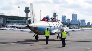 Aircraft comedy video passanger deboarding with domest animals