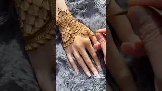 BackhandMehndi #backhandmehndi  #mehndi #hennadesign #mehndidesign #music #newsong #hennatutorial