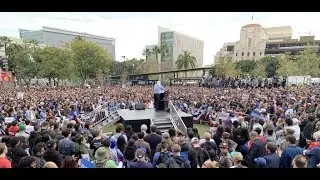 Thousands Come Out For Bernie Sanders At Los Angeles Rally