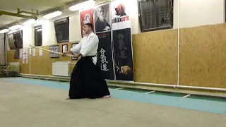 ashi no fumikae mae kirikaeshi [TUTORIAL] basic Aikido weapon technique