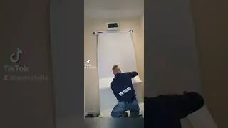 Zmiana koloru drzwi wejściowych - oklejanie