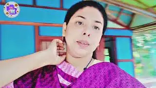 প্লেনে চড়ে শুটিংয়ে যাচ্ছি।