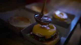 SEGMEN JEJAK USAHAWAN BERSAMA BURGER BANJIR LIKAS