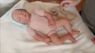 New Reborn Baby Boy Caspar: Cloth Body & Outfit Change!