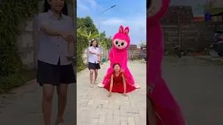 Labubu naik peri merah 🤣😂🤣