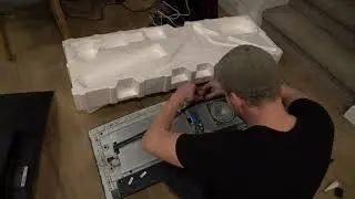 HOW TO TAKING APART SAMSUNG ULTRA WIDE MONITOR TO CHANGE OR REPAIR COMPONENTS