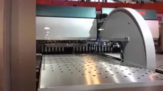 Salvagnini's new P4lean-2520 machine at BlechExpo 2015