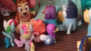 🎂Bingo's Birthday 🎂 Come join the party with Bluey and Bingo as they play in the ball pit 🤗