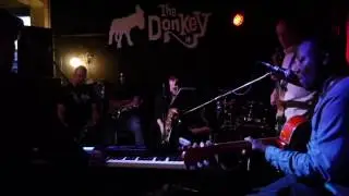 Uptown Ska Collective &ndash; Guns of Navarone