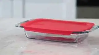 Pyrex - Easy Grab 2 qt Oblong Baking Dish with Red Lid