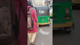Roadway to Charminar 