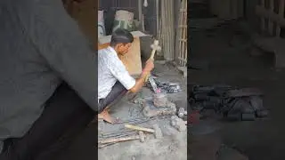 making with steel. working man! #bangladesh #workshop