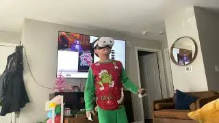 Me playing on my virtual reality headset me playing scary baboon ￼