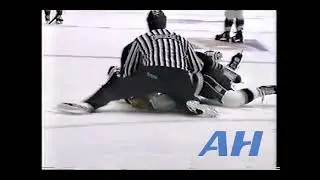NHL Nov. 6, 1993 Warren Rychel,LA v Marty McSorley,PIT Los Angeles Kings Pittsburgh Penguins