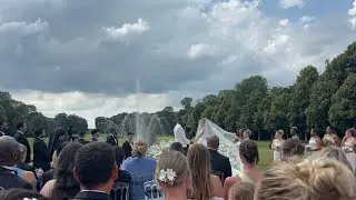 Breathtaking wedding at the stunning Château de Champlâtreux! 🌹