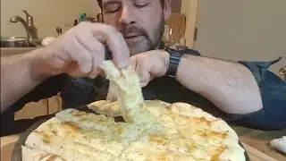 How to make cheesy garlic bread sticks