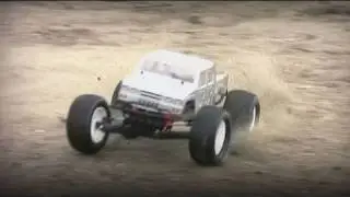 Traxxas Slash Monster Truck!  MT at the beach