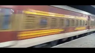 22584 LTT Mumbai- Chhapra Antyodaya SF Express Skip Prayag Jn