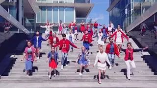 DANCE ON SET 8