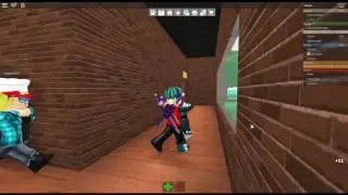Faloliver spelar Roblox 