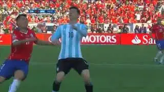 Gary Medel patada a Lionel Messi (X Ray Mortal Kombat)