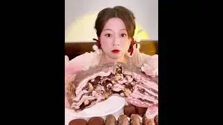 It's a rat!  Love chocolate!  Chocolate conference, mukbang, chocolate