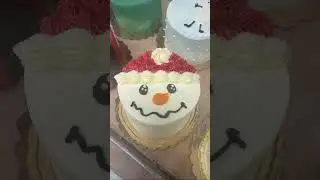 Christmas cakes 🎄 #christmas #christmascakes #christmascakedesign #snowman #christmastree
