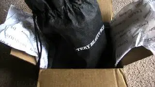 August 2013 Blush Mystery Beauty Box Unboxing