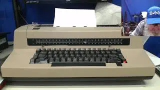 Взгляните на пишущую машинку IBM &laquo;Correcting Selectric III&raquo;!