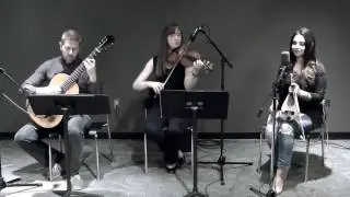Divane Aşık Gibi
