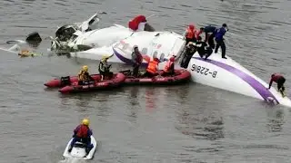 Авиакатастрофа TransAsia заснята на видео | Что сейчас в тренде