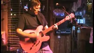Mike Lennon So Lonely Over You.avi