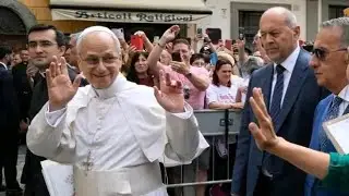 Leo XIV greets before his Inaugural Mass as New Pope #pope #catholic #viralvideo #trending #vatican 