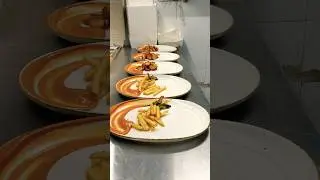 🍽️😲plating with burger🍔 and sandwich🥪|Foodieonly|calm down|#shorts#food#youtubeshorts#burger