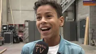Ketnet-vlogger Junes Callaert schittert in musical Aladdin