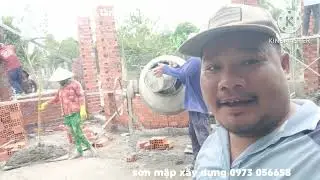 Bơm c&aacute;t ho&agrave;n thiện s&acirc;n vườn nh&agrave; m&aacute;i Nhật