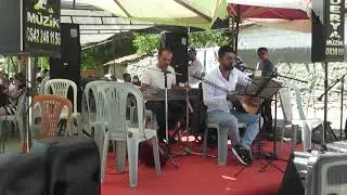 YOK BÖYLE BİR SES DÜĞÜNDEN KARELER MÜKEMMEL BİR PARÇA BİZİM ELİN DÜĞÜNLERİ