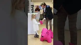 Tierisch was los im M&ouml;belgesch&auml;ft: J&ouml;rg Draeger spielt seine Gameshow. #gameshow #kids #crazyZoo