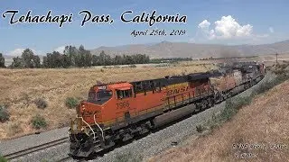 Tehachapi Pass, California trains in 4K: 4-25-2019 / BNSF #6604, #8366 & #7965