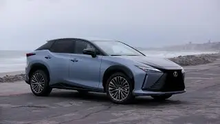 2025 Lexus RZ 450e Luxury EtherBlack Exterior Design