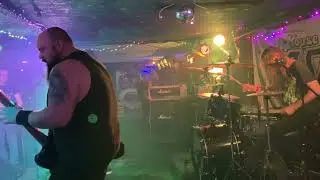 Hard Charger - Blitzkrieg Inferno/??? (Live at House of Targ, Ottawa 25/06/12)
