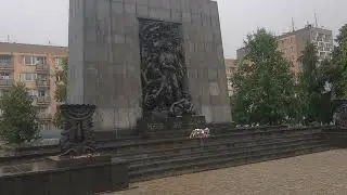 Warsaw Ghetto monument July 2022