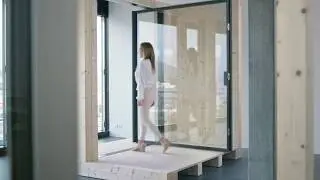 Sky-Frame Pivot