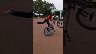 Ralph fluie wheelie circles | #mtb #mtbstunt #bikelife #shorts