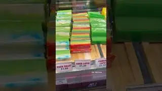 Singapore Kueh, rainbow lapis, Kueh Lapis, kueh Salat, Pandan Lapis #singapore #snacks #traditional